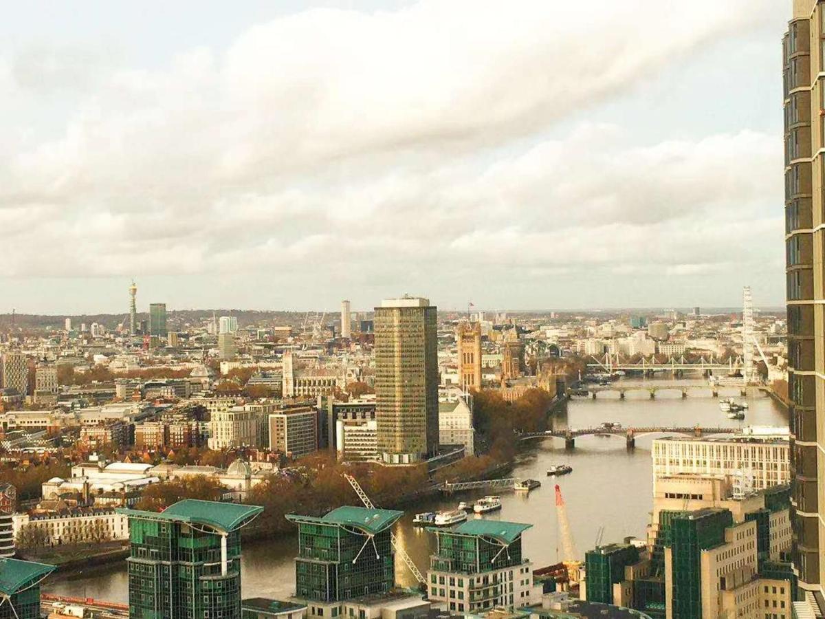 Luxury Central Flat With Stunning Views And Pool London Exterior photo